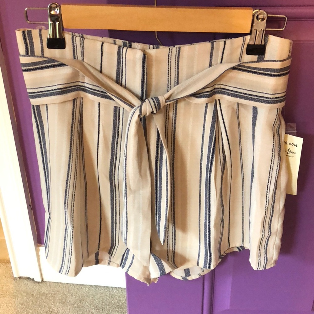 Women’s Dressy Striped Shorts